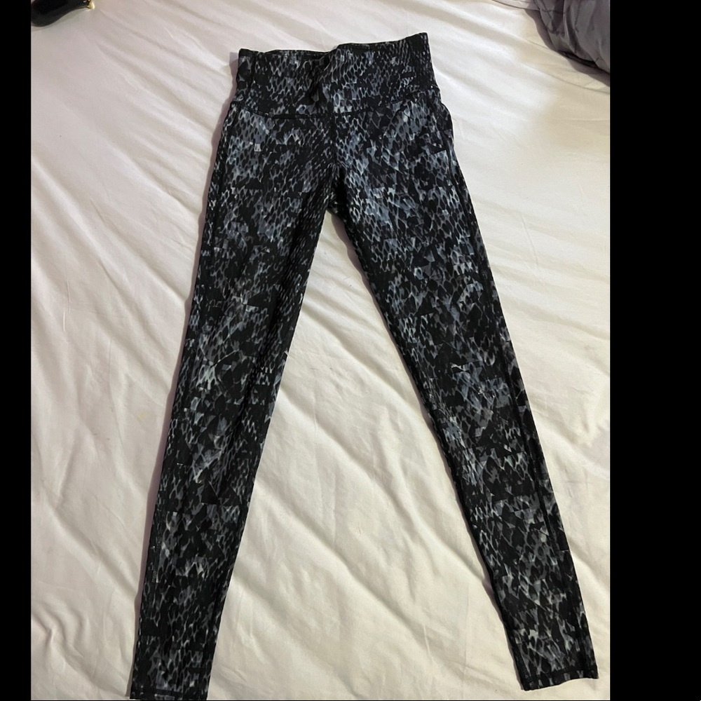 Athleta Leggings black and grey size XS